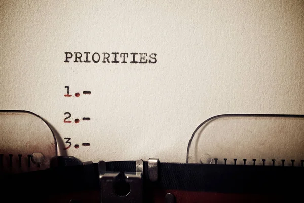 Priorités Mot Écrit Avec Une Machine Écrire — Photo