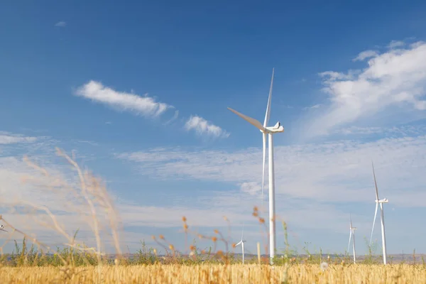 Turbiny Wiatrowe Produkcji Energii Elektrycznej Prowincja Teruel Aragon Hiszpanii — Zdjęcie stockowe