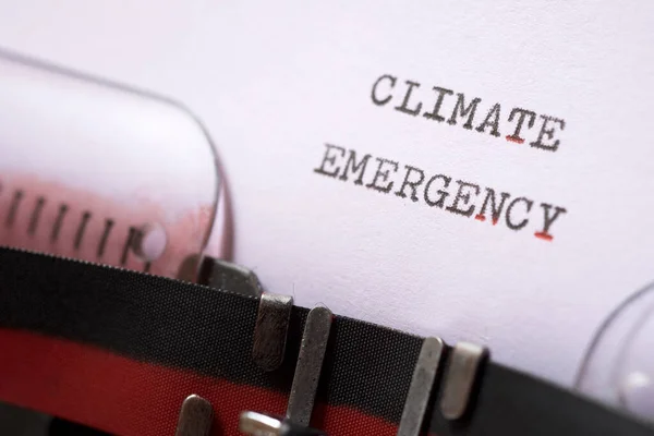 Frase Emergência Climática Escrita Com Uma Máquina Escrever — Fotografia de Stock