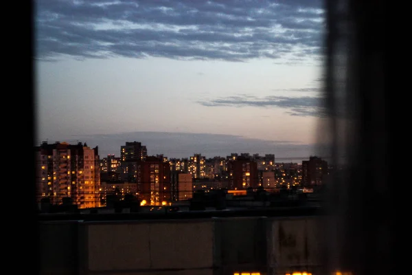 Panaroma Penceresinden Şehir Akşam Şehir Günbatımı Çok Öykülü Penceresinden Görünümü — Stok fotoğraf