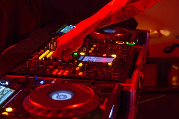 Mixing Tracks Mixer Nightclub — Stock Photo, Image