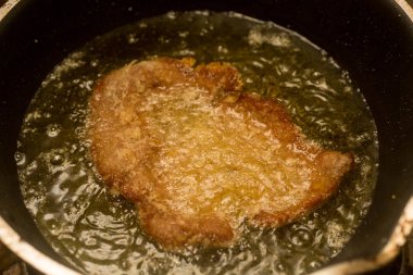 kızarmış balık ve et