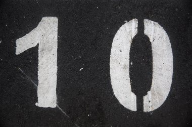 yolda, işaret sayıları