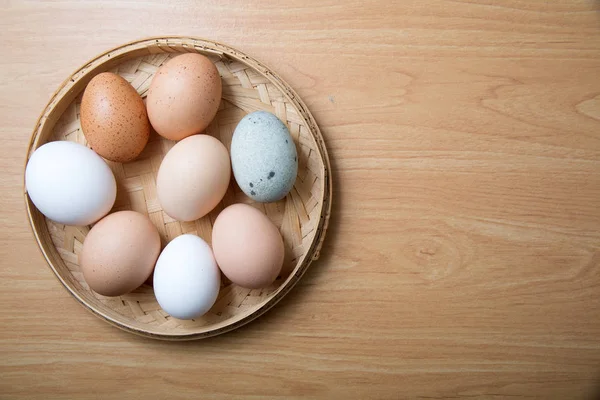 Eier Auf Dem Teller Aus Nächster Nähe — Stockfoto