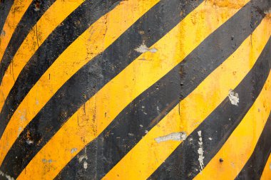 Trafik işareti satırları asfalt zemin üzerine