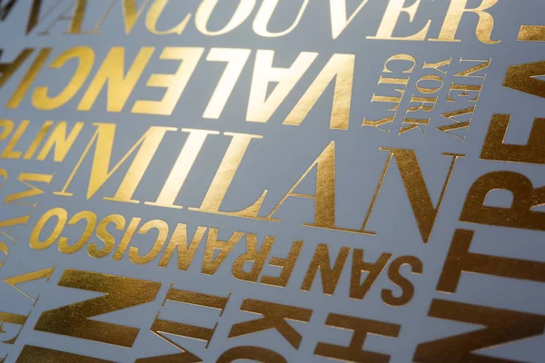 gold text background/city