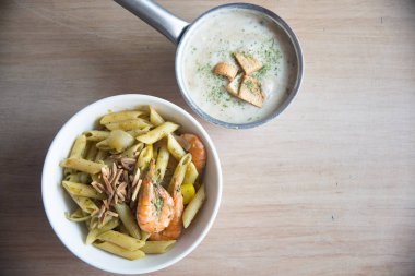 Brunch menü, görünümü kadar yakın