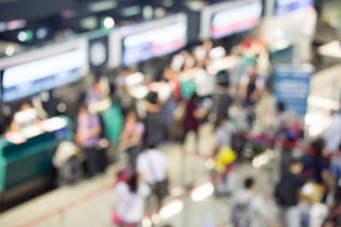 Yolcular ile bulanık Havaalanı arka plan