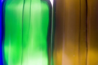 Renkli kozmetik şişeler/spa ve tedavi