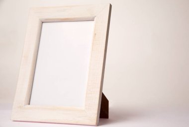 fotoğraf çerçevesi üzerine beyaz beyaz