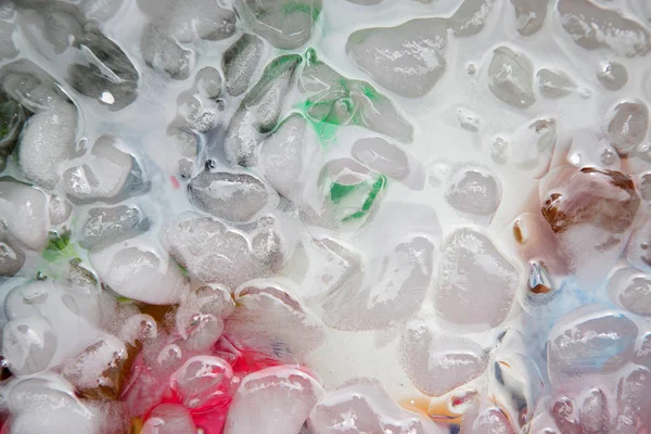 氷のドリンク ボトル — ストック写真