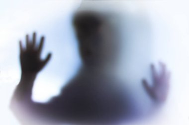 odak dışında görüntüdür. Şeffaf şeffaf kumaş ve gölgeler. hayalet ve hayalet.