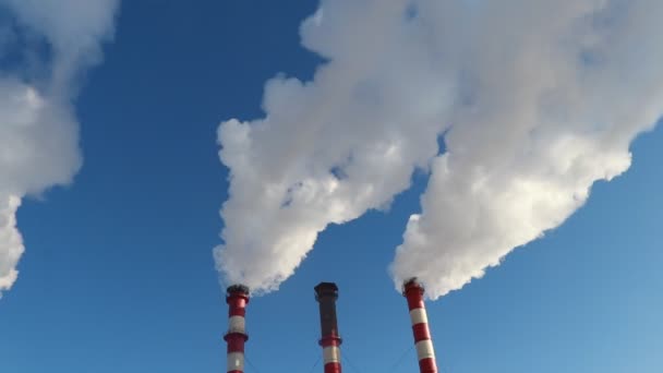 Fumée Industrielle Cheminée Sur Ciel Bleu — Video