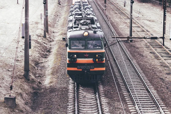 Mińsk. Białoruś. 19 marca 2019. Pociąg towarowy. od góry — Zdjęcie stockowe