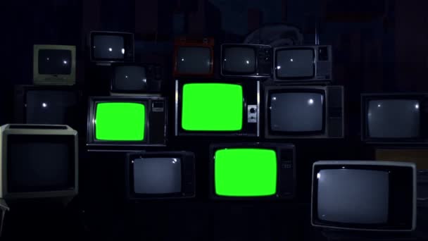 80S Televisies Met Groene Schermen Ter Vervanging Van Groen Scherm — Stockvideo