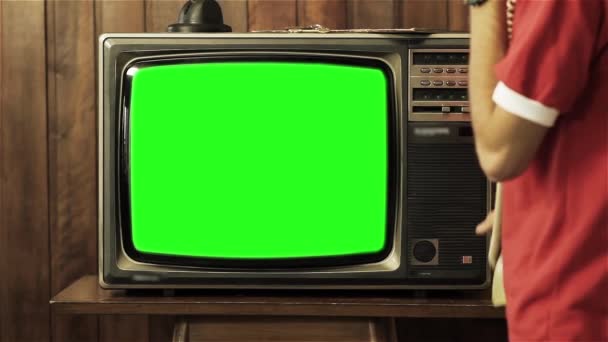 Télévision Des Années 1980 Avec Écran Vert Prêt Remplacer Écran — Video