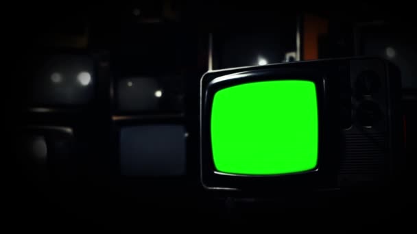 Vintage Green Screen Many 1980S Tvs Ready Replace Green Screen — Stock Video