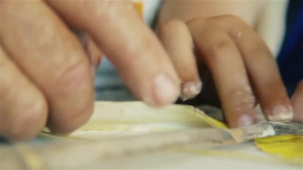 Father Making Kite Together His Son — Stock Video