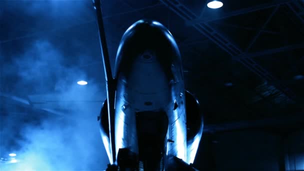 Bir Hangar Içinde Fighter Jet — Stok video