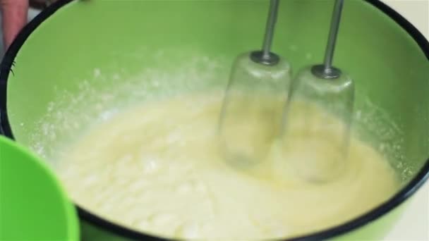 Young Girl Cooking Home Made Chocolate Brownies — 비디오