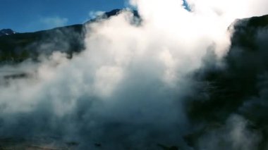 Tatio geysers, San Pedro de Atacama, Antofagasta bölgesi, Şili.
