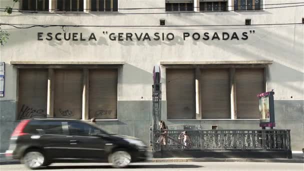 Gervasio Posadas Escola Fachada Metrô Entrada Buenos Aires — Vídeo de Stock