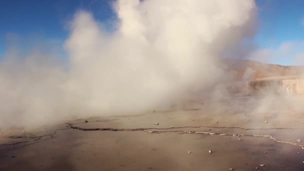 Kitörő Gejzőt Tatio Atacama Sivatag Chile — Stock videók