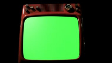 Yeşil Ekran ve Yığılmış Retro Televizyonları Siyah Arkaplandan Gelen Eski TV seti. Demir Ton. Yeşil ekran ile istediğiniz görüntüyü ya da resmi Keying efektiyle değiştirebilirsiniz.