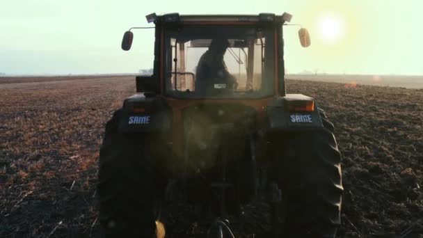 Provincia Pampa Argentina 2019 Viejo Tractor Campo Atardecer Moción Lenta — Vídeo de stock