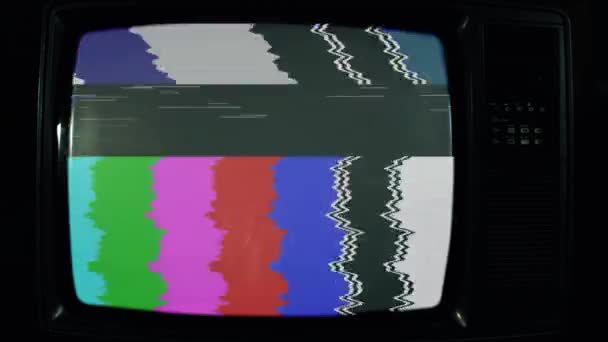 Renk Çubuklu Eski Kırık Retro Televizyon Yakın Plan Mavi Koyu — Stok video