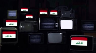 Irak Bayrakları ve Eski Retro Televizyonlar. Mavi Koyu Ton.  