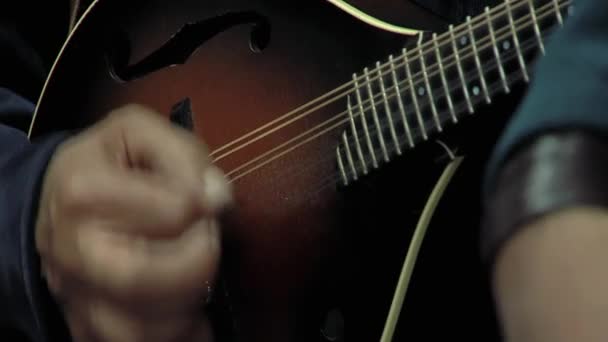 Músicos Bolivianos Tocando Música Con Guitarras Primer Plano — Vídeo de stock