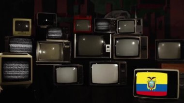 Retro TV 'ler ve Ulusal Ekvador Bayrağı. Yakınlaştır.  