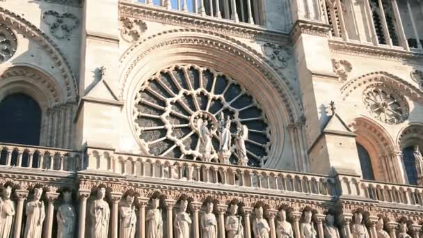 Rosenfenster Der Kathedrale Notre Dame Paris Circa 2019 Fire Vergrößern — Stockvideo