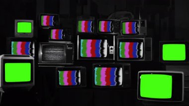 Retro TV Duvarı Yeşil Ekranlar, Statik Parazit ve Siyah-Beyaz Tondaki Renk Çubukları% 100 Hakiki, Sahte Yok - 4K