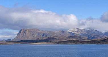 Grönland Itilleq köyü yakınındaki Arctic çorak manzara