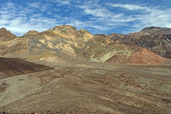 Barevné Hory Pouštním Sluncem Death Valley National Park Kalifornii — Stock fotografie