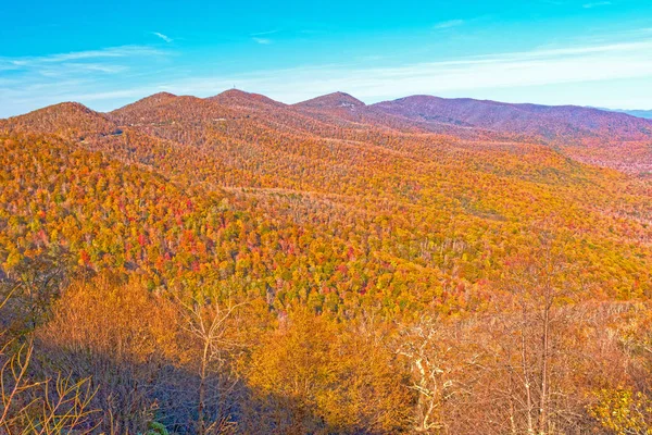 Fall Colors in a Mountain Vista — Stock Photo, Image