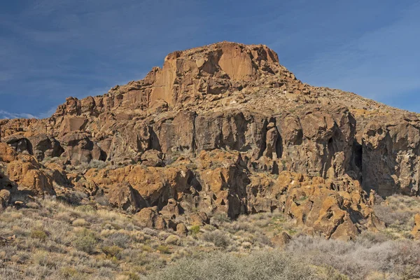 Vulkanlandschaft in der Wüstensonne — Stockfoto