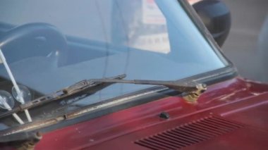 Ukrayna ulusal bayrakları otomatik ön cam bağlı