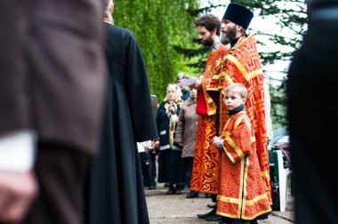 OBNINSK, Rusya - 9 Mayıs 2012: Rahipler zafer günü.