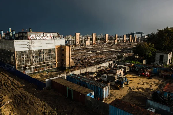 Μόσχα, Ρωσία - 5 Αυγούστου 2018: Την καταστροφή του πρώην εργοστασίου Zil που παράγει ψυγεία και αυτοκίνητα — Φωτογραφία Αρχείου