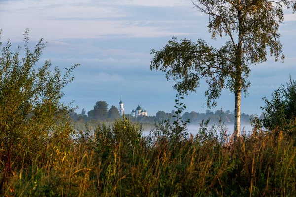 View Church River Misty Morning Dawn — Stock Photo, Image