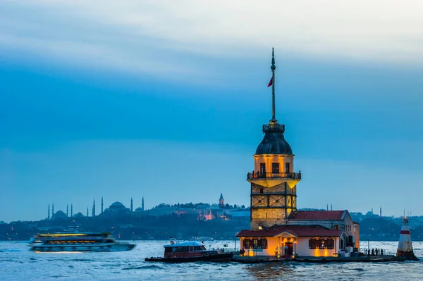 Maiden Toren Toren Van Leandros Kiz Kulesi Bij Ingang Van — Stockfoto