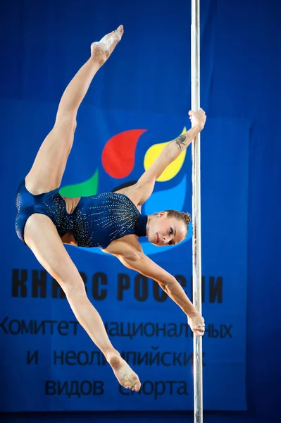 MOSCOW, RÚSSIA - MARÇO 22: Pole sport elite 2014 em 22 de março de 2014 em Moscou, Rússia. — Fotografia de Stock