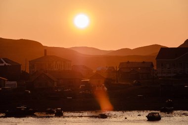 Teriberka civarında yeşil kutup tundra yaz manzara