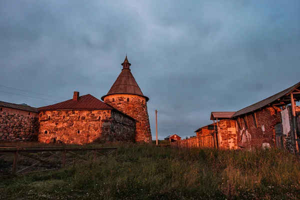 Гарний Російська Соловецький монастир на літній день. — стокове фото