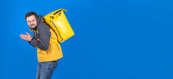 Divertida Entrega Comida Emocional Hace Diferente Emoción Cara Astuto Mensajero — Foto de Stock