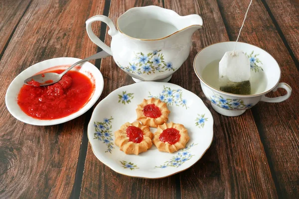 Beber Chá Com Biscoitos Delicioso Geléia Morango Saboroso Natureza Morta — Fotografia de Stock