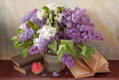 Dünya Öğretmenler Günü konsepti. Çiçekler demet, harita, küre ve kitaplar yığın